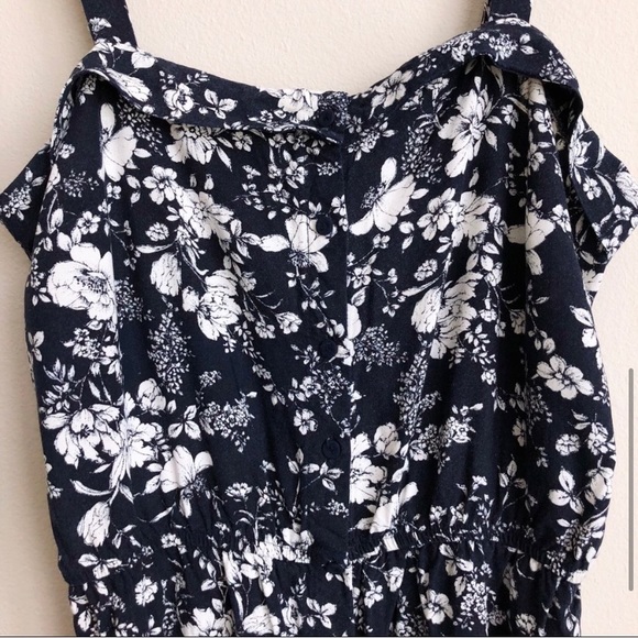 Navy Blue Floral Square Neck size Medium - Picture 14 of 16
